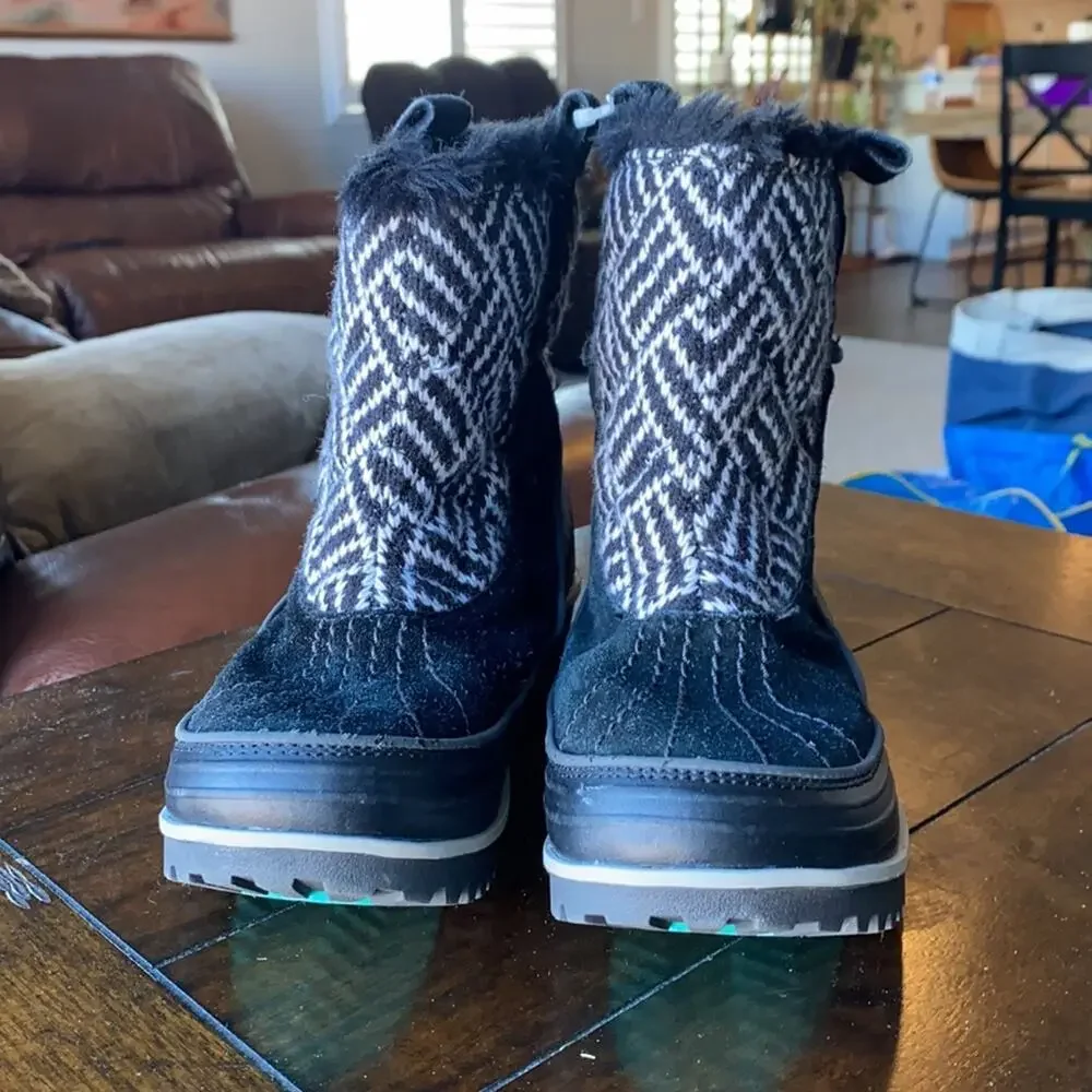 Sorel Youth Girl's Tivoli II Pull On Winter Boot winter vacation school sz 4